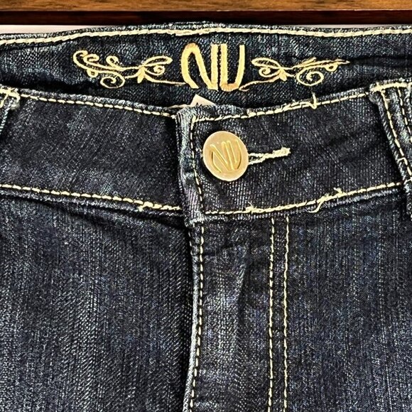 NV Jeans Distressing Medium Wash Skinny Straight Leg Size 13 - Picture 6 of 9